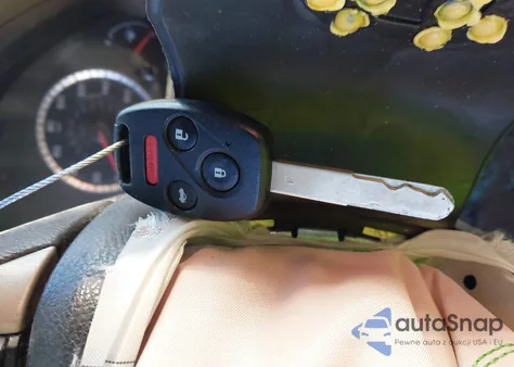 2010 Honda Accord 2.4 Lx z USA, uszkodzony, nr VIN 1HGCP2F34AA152527